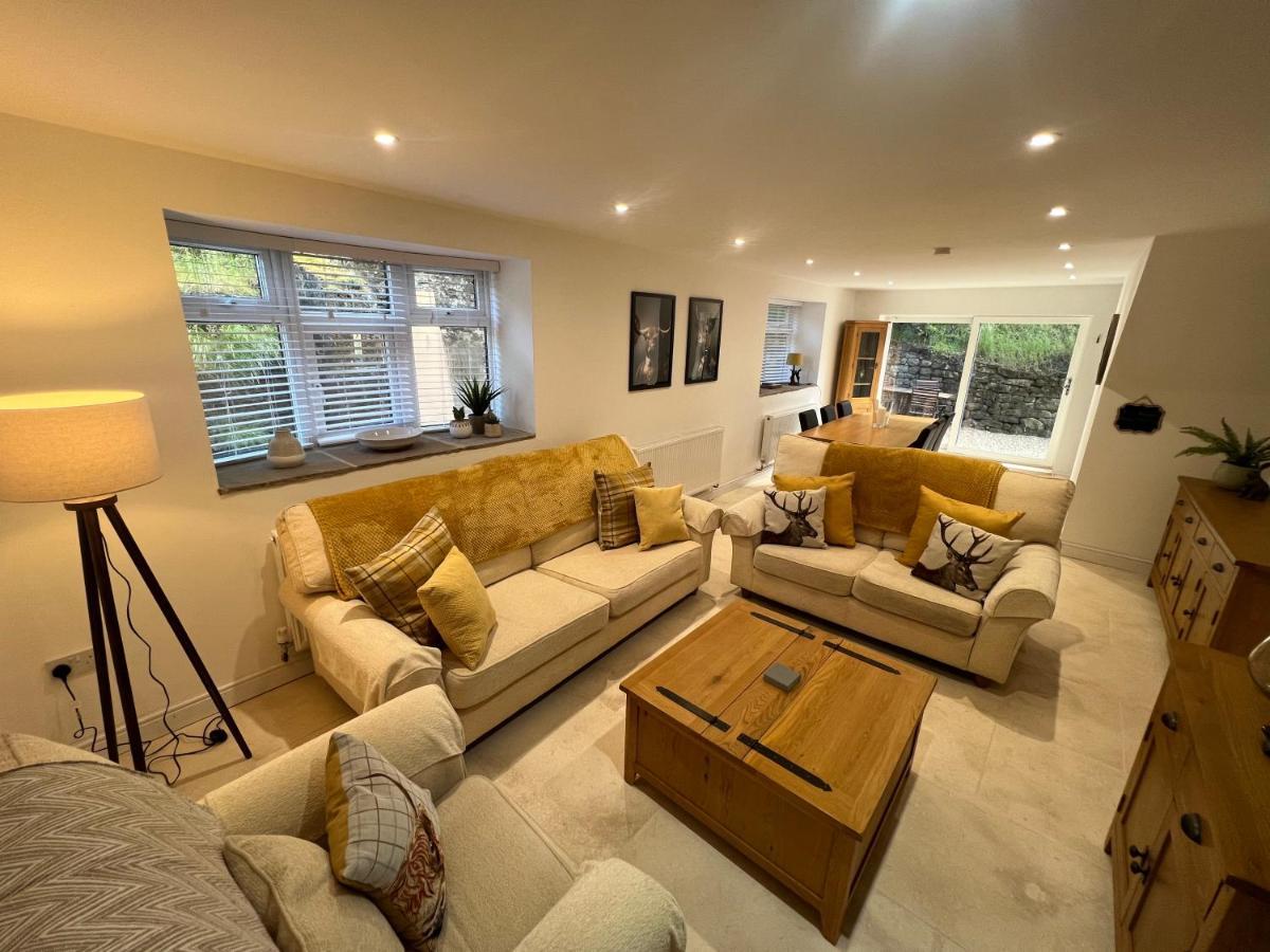 Stunning Home With Stargazing Room Near Kielder Water Greenhaugh ภายนอก รูปภาพ